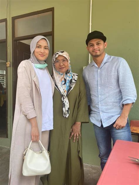 Senarai bangunan, tempat bersejarah dan juga tempat menarik di kelantan 2021 yang perlu anda singgah dan pergi termasuk pada waktu malam. 44 Senarai Tempat Makan Menarik Di Kelantan Yang Wajib ...