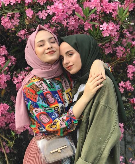 معقول في جمال وجاذبيه بالشكل ده , بنات محجبات كيوت غريبة