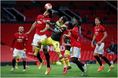 Utd and southampton (13 july 2020): Man Utd 2-2 Southampton: Red Devils stunned by 96th-minute ...