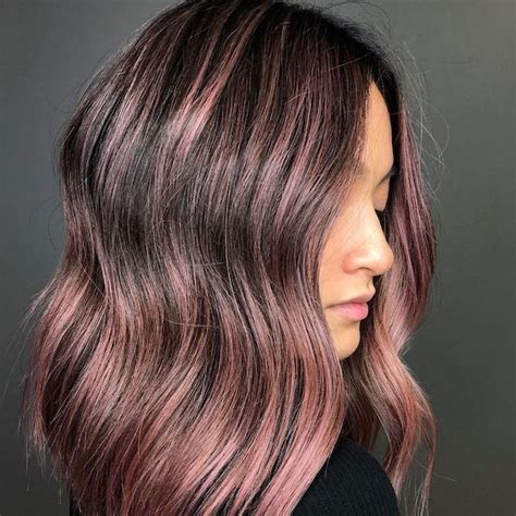 How to create dark brown hair with highlights