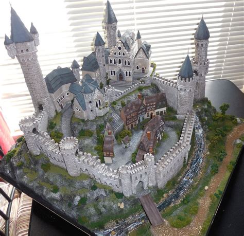 Castle toys enable kids to form their own stories and fantasy worlds. diorama_castle_final02_by_elizabethb217-d8ozwgu.jpg (861 ...
