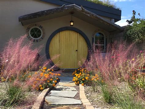 With its unique architecture and beautiful natural surroundings, point comfort lodge and cabins makes for a. Romantic Hobbit Style Rental in Southern Illinois - Rocky ...