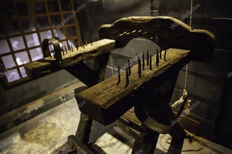 Instrumento Medieval De Tortura Detalle De Tortura En La Inquisición 2022