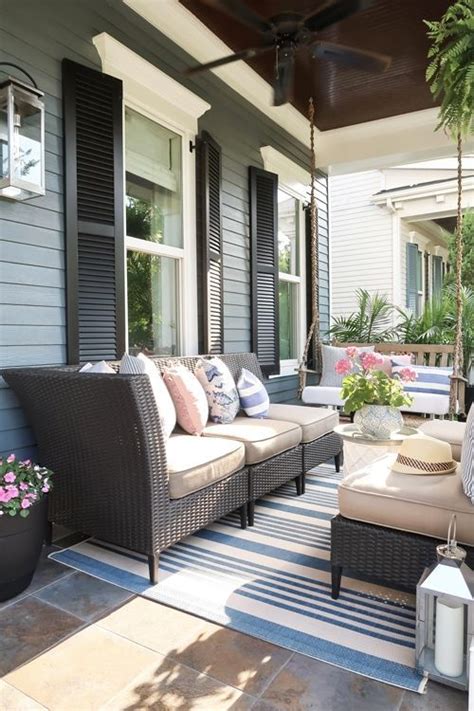 Sharing 6 Unique Ways To Update Your Small Front Porch And Maximize