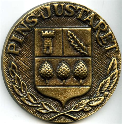 PINS JUSTARET Médaille d hommage