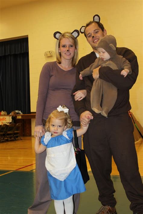 Making costume armor is great for festivals, halloween parties, and other themed events. Goldilocks and The Three Bears Costumes | Halloween ...