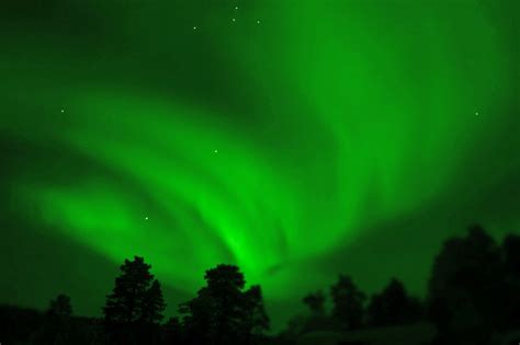 Wil je het noorderlicht zien in lapland, dan kun je het beste tussen september en april op reis gaan. Noorderlicht Fins Lapland | Noorderlicht, Fotografie