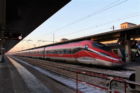 Frecciarossa Orari Treni Biglietti In Offerta Trainline