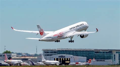 First Japan Airlines A350 Xwb Makes Maiden Flight Aviation News