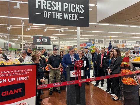 Since a gift card can be spent on a desired purchase, it is much less likely that it will be wasted. Giant Foods Gift Card Balance - Giant Foods Store Off 51 Farmaprima Mk