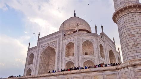 World Famous Symbol Of Love The Taj Mahal Editorial Stock Photo