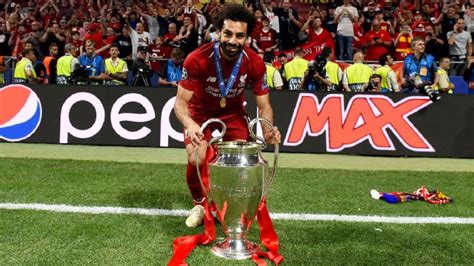 Champions league)‏، هي بطولة كرة قدم أوروبية سنوية ينظمها الاتحاد الأوروبي لكرة القدم منذ عام 1955 لأفضل أندية كرة القدم في أوروبا. الاتحاد الأوروبي يؤجل موعد نهائي دوري الأبطال | الصحراء