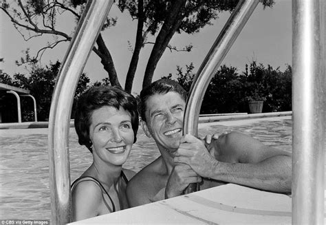 Ronald And Nancy Reagans Pacific Palisades La Home Is On The Market Daily Mail Online