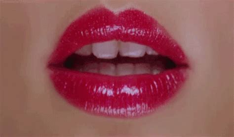 Kiss Red Lips Gif Kiss Red Lips Muah Discover Share Gifs