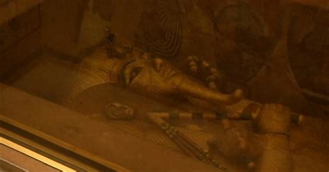 scans of tutankhamun s tomb in search for secret chambers