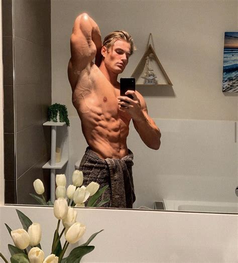 Carlton Loth Biceps Hot Sex Picture