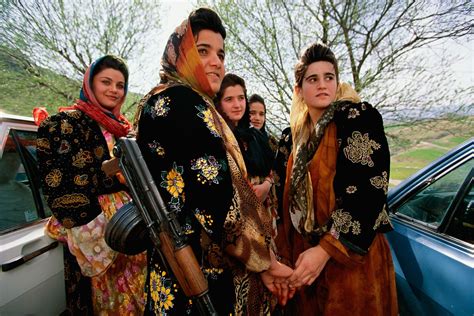 Armed Iraqi Women As Wedding Guests Jundian Iraq [1600 X 1067]