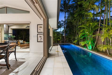 15 Majestic Tropical Swimming Pool Designs That Will Leave You Breathless
