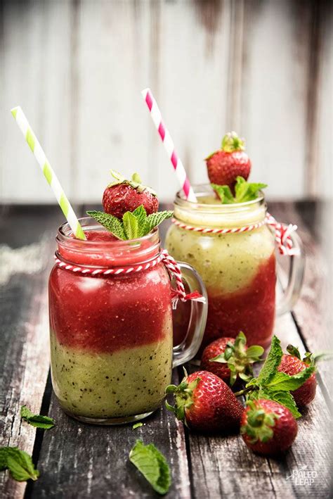 10 Best Strawberry Smoothie Alcohol Recipes