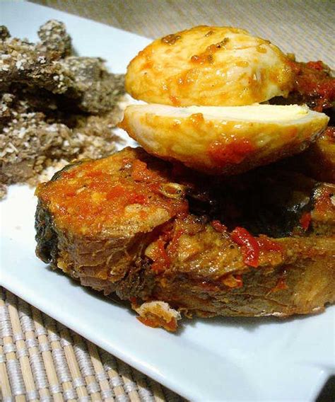 Bumbunya yang menyerap ke dalam ayam bakal bikin siapa pun ketagihan. Resep Bandeng Telur Bumbu Bali | Telur bumbu, Resep masakan indonesia, Resep