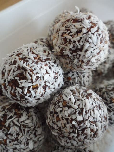 Christmas, one of the grandest holidays celebrated worldwide, is a representation of bringing loved ones together in celebration. Swedish Chocolate Balls | Swedish chocolate balls ...