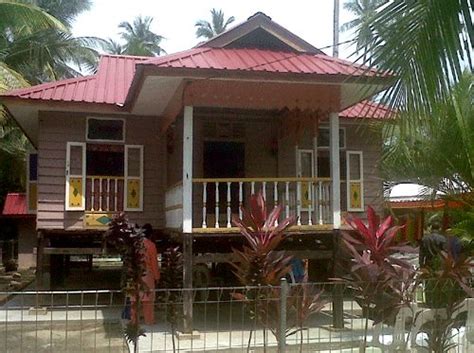 Traditional malay house construction, house malaysian, south east facing home benefits culture of malaysia wikipedia traditional malay house, in countries such as singapore malaysia and indonesia it is believed that performing at the house during hari raya a traditional malay festival is a. Malay Traditional Home Design Amazing Batam in Indonesia ...