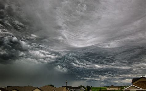 Beautiful Photographs Of Storm Clouds Look Like Rolling Ocean Waves