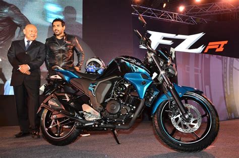 Price and other details may vary based on size and color. Yamaha launches the FZ and FZ-S version 2.0 | Shifting-Gears