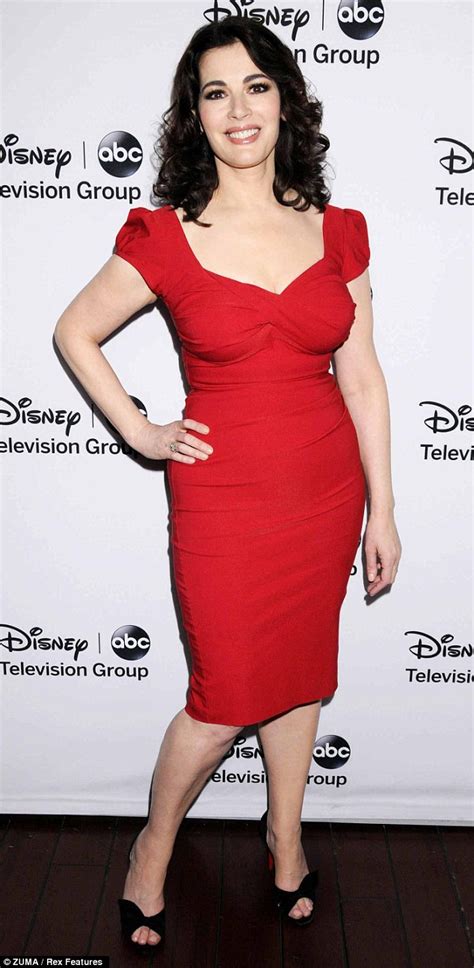 Nigella Lawson Wows America With Her £175 Plunging Wiggle Dress And Sparks Sales Frenzy At