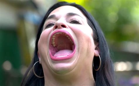 watch ct woman samantha ramsdell takes guinness world record for biggest mouth