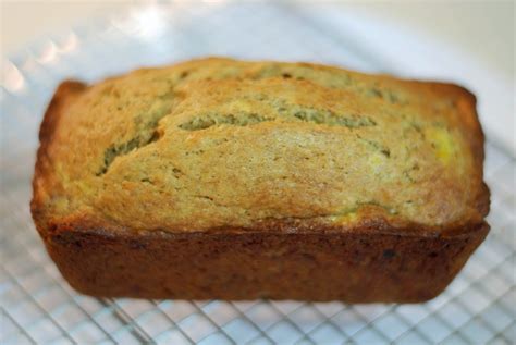 This dessert is a hit wherever we. Healty Food Recipes, Diet Tips, Desserts And A Lot More: Banana Bread