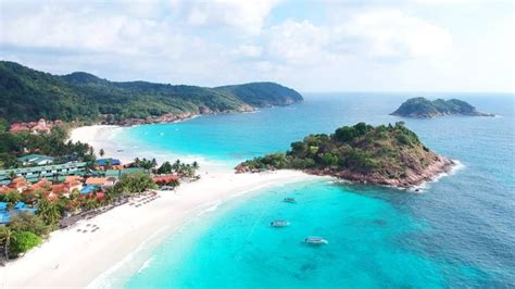Pulau redang amat dikenali kerana airnya yang biru, pasirnya yang halus dan lokasi kegemaran bagi para penyelam. Pulau Redang - Tempat Menarik Di TERENGGANU | Terengganu ...