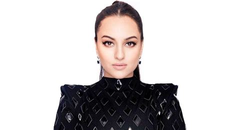 Sonakshi Sinha Issues An Official Statement On The Rumours Of A Non Bailable Warrant Movie Talkies