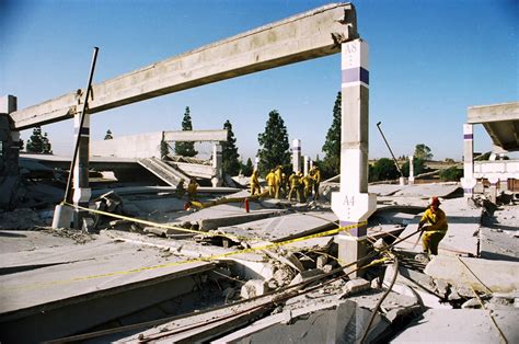 Photos A Look Back At The 1994 Northridge Earthquake On 24th Anniversary Orange County Register