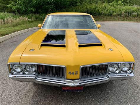 Find Of The Day 1970 Oldsmobile 442 Built To Overtake The Pontiac Gto