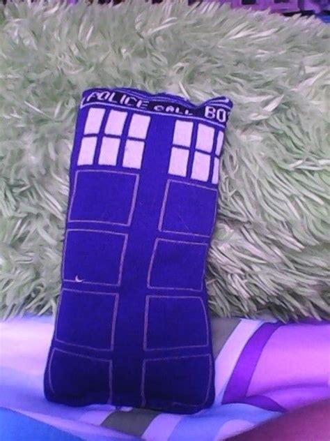 Diy Doctor Who Mini Pillow Diy Doctor Doctor Who Pillows