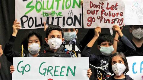 As Delhi Chokes Anti Pollution Panel Plays Blame Game