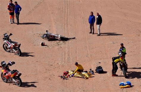 El ministro de transporte, mario meoni, murió hoy en un accidente automovilístico a la altura de la ciudad bonaerense de san andrés de giles, dijeron fuentes oficiales. Falleció el motorista Paulo Gonçalves en el Dakar-2020 ...