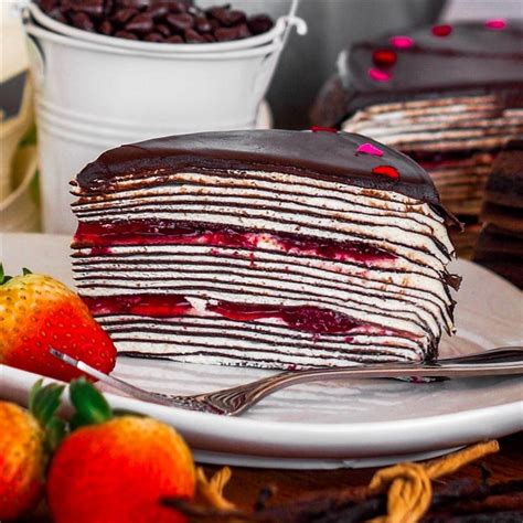 Neapolitan Crepe Cake Junandus