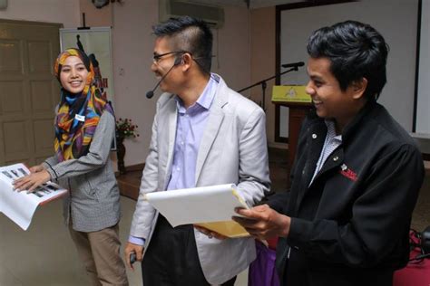 0 ratings0% found this document useful (0 votes). KURSUS PENGURUSAN DAN PELAN STRATEGIK PERNIAGAAN | M Niaga