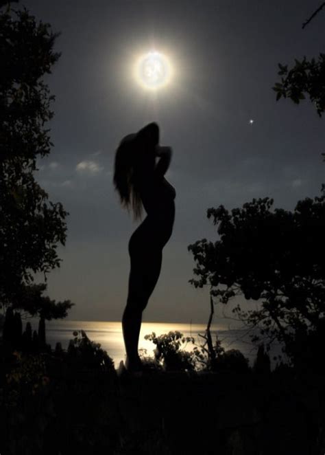 Moonlight Goddess Silhouette Photography Moonlight Beautiful Moon