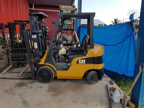 cat  ton   ton forklift caribbean equipment