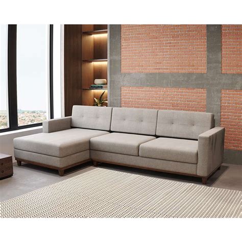 Our fabric and leather upholstery pieces are tailored by hand in our north american workshops. Sofá 3 Lugares Living com Chaise Esquerdo Pés e Base em ...
