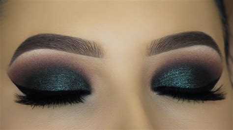 10 Stunning Blue Eyeshadow Looks For Green Eyes Get Ready To Turn Heads