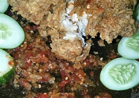 Resep Ayam Geprek Cobek Buatan Sendiri Oleh Nurpitasari Cookpad