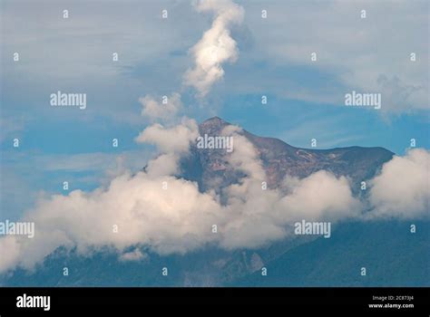 Vue Panoramique Du Cratère Volcan Actif Au Guatemala Appelé Fuego
