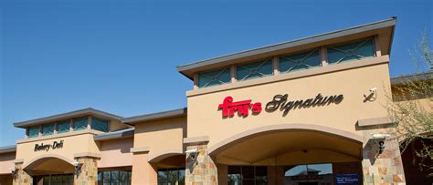 Offering grocery pickup in yuma az. Fry's Food And Drug in Gilbert, AZ, 1455 N Higley Rd ...