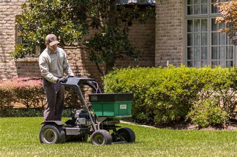 Top Turf Vs Grassperson 2 Lawn Care Companies In North Texas