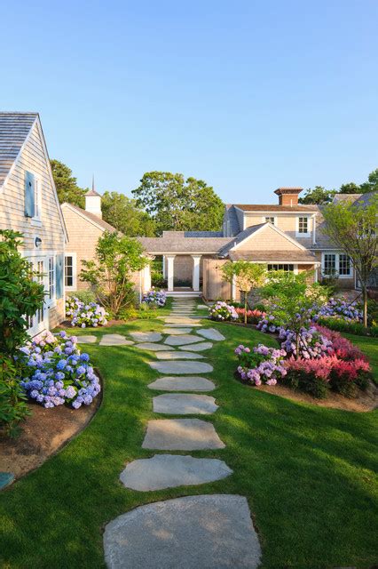 Check spelling or type a new query. 17 Brilliant Front Yard Landscape Design Ideas
