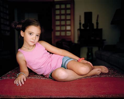 L Enfant Femme Rania Matar Photography